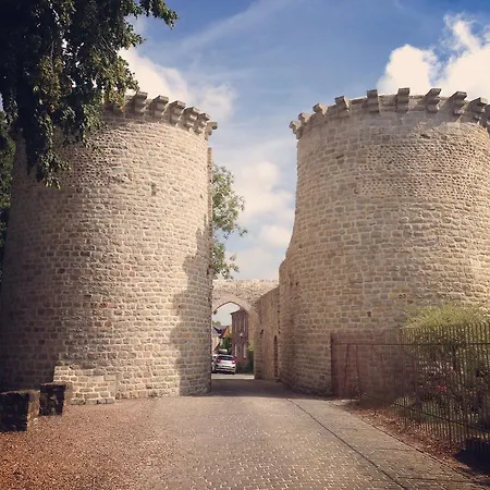 Semesterbostad La Bassurelle *